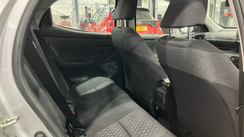 Toyota Yaris 1.5 Hybrid Icon 5dr CVT Hybrid Hatchback